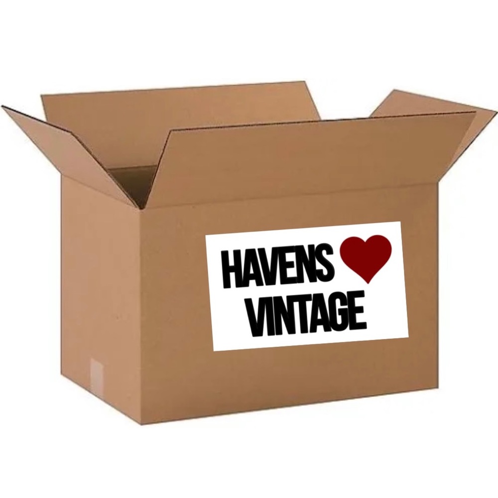 •Havens vintage ($50 mystery box)

•$50 for 5 vintage items